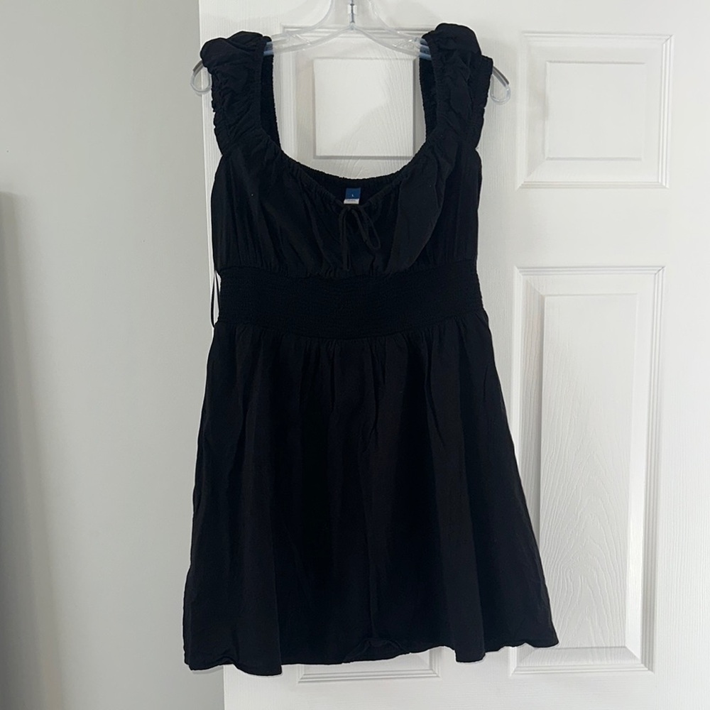 Black Sleeveless Dress